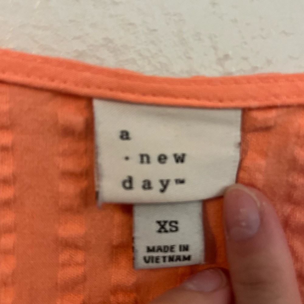 Bright Orange crinkle dress - Picture 2 of 3